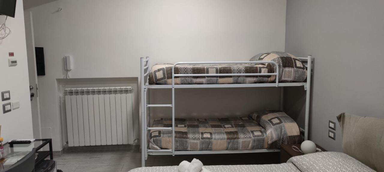 קטנזארו Guest House Via Milano מראה חיצוני תמונה