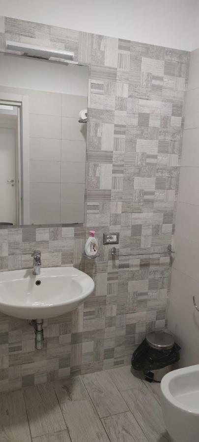 קטנזארו Guest House Via Milano מראה חיצוני תמונה